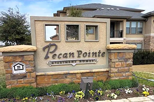 Pecan Pointe Apartments Photo 1