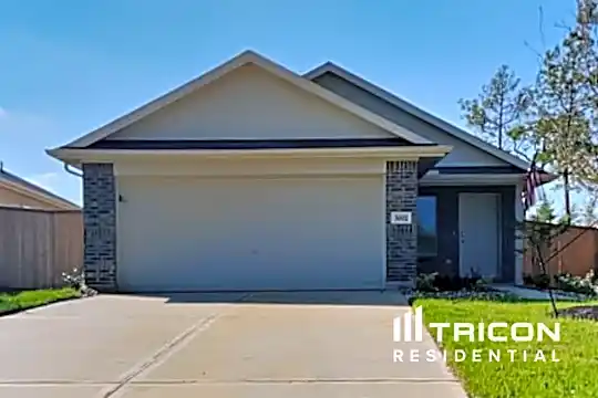 3002 Twisted Myrtle Drive Photo 1