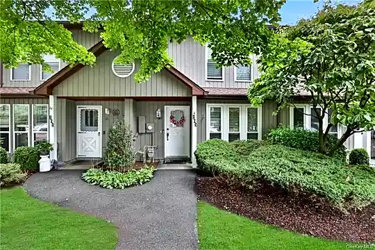 103 Hemlock Cir Photo 2