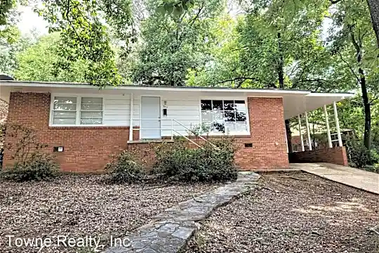 202 Forest Hills Dr Photo 2