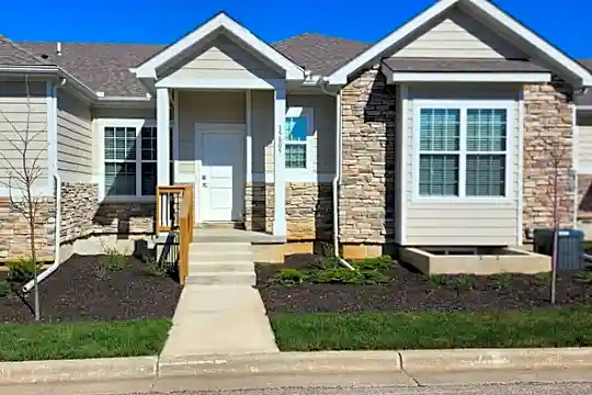 15805 Foster Photo 1