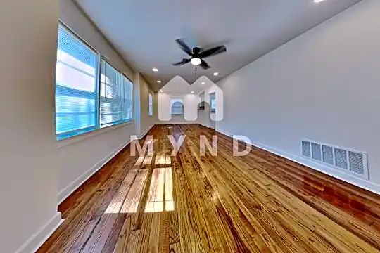 2156 Berkeley Avenue Photo 2