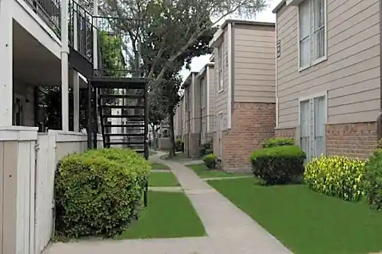 Park West Photo 1