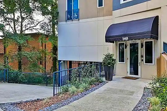 140 Alden Ave NW #501 Photo 2