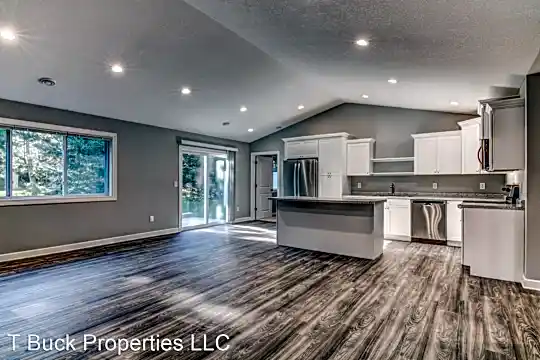 1543-1663 Charleston Drive Photo 2