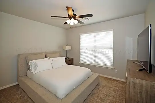 8809 Flatrock Ter Photo 2