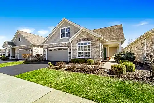 16519 S Fox Run Cir Photo 2