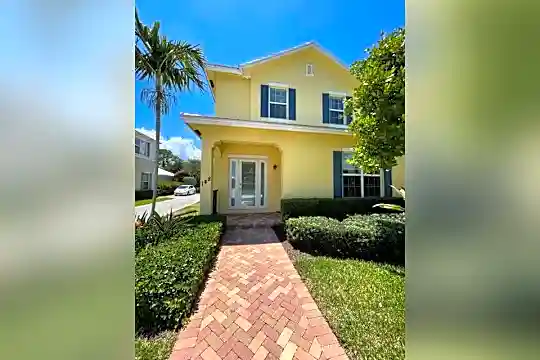 148 W Bay Cedar Cir Photo 1