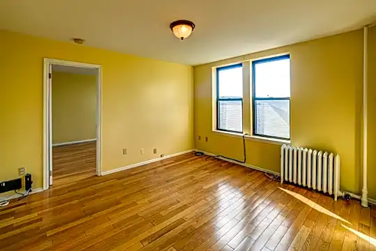 2271 John F. Kennedy Blvd #304 Photo 2