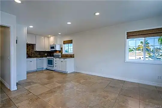 15325 Santa Gertrudes Ave Photo 2