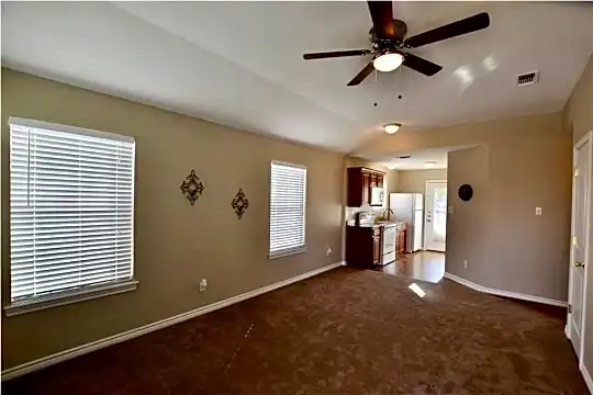 1226 W Johnson St Photo 2