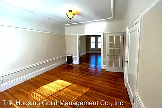 1520 Greenwich St Photo 1