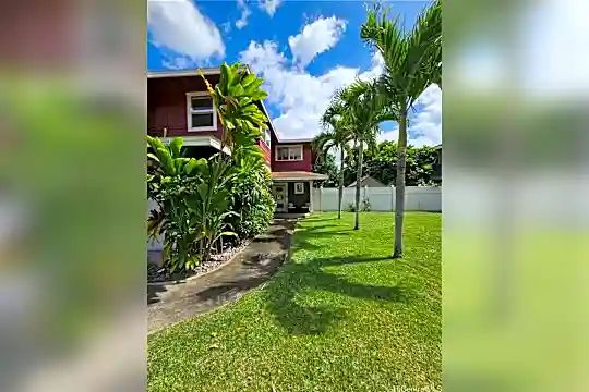 87-107 Kulaaupuni St #2 Photo 2