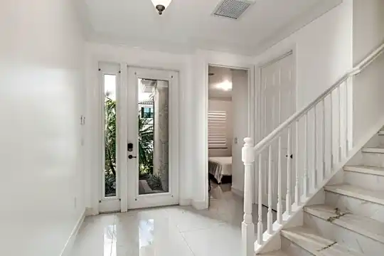 8092 Lemon Serpentine Ln Photo 2