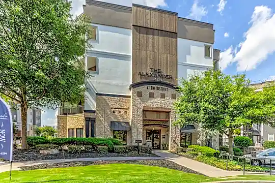 The Alexander At The District Photo 1