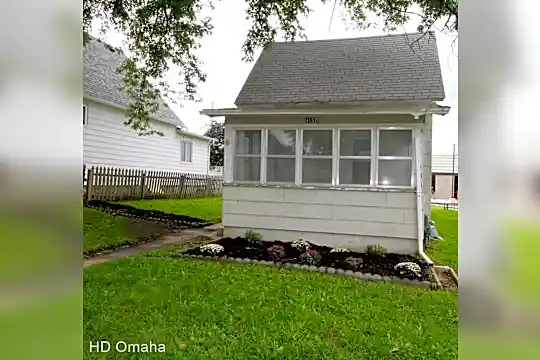 4157 K St. Photo 2