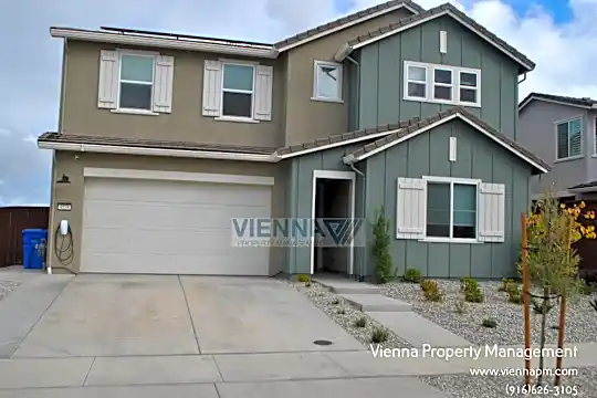 4538 Madeleine Wy Photo 1