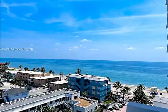3111 N Ocean Dr #903 Photo 1