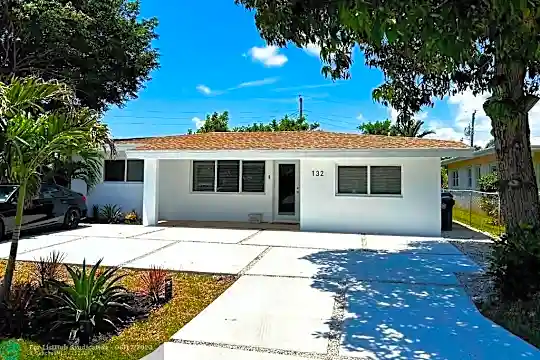 132 Almar Dr Photo 1