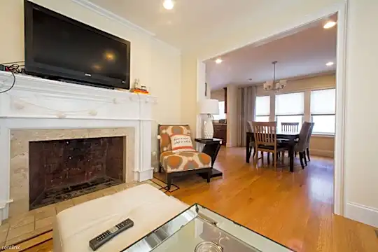 31 Beaconsfield Rd Photo 2