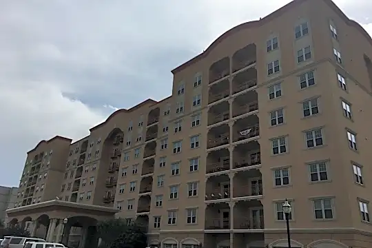 Graystone Court Apartments Photo 1