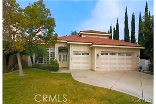 339 E Floral Ave Photo 1