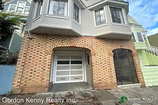 130 Bennington St Photo 1
