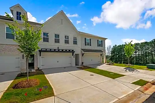 1124 Mornington Wy Photo 2