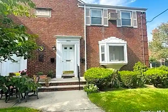 247-31 77th Crescent #B Photo 1