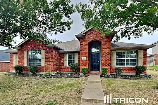 611 Magnolia Lane Photo 2
