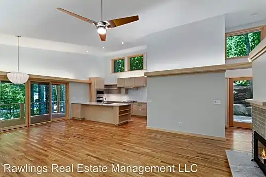 162 Sequoyah Hills Dr Photo 2