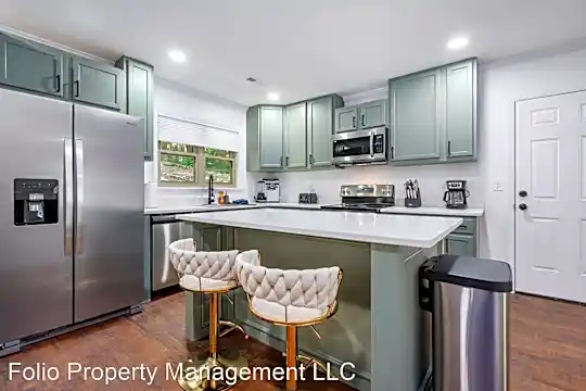 2222 Lytle St SE Photo 1