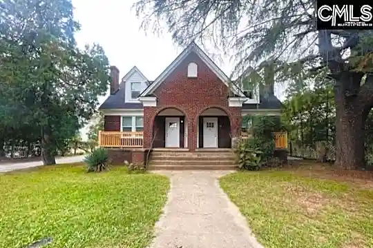 329 S Saluda Ave Photo 2