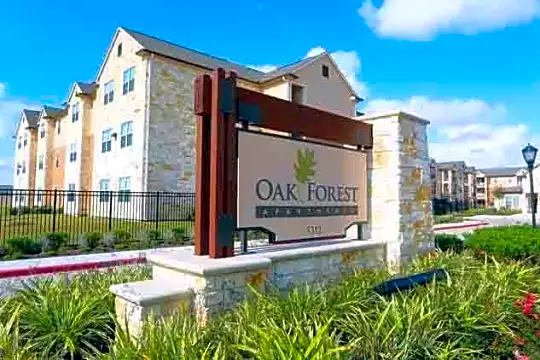Oak Forest Apartments Photo 1