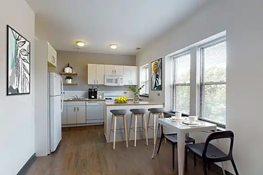 5300 S Drexel Photo 1