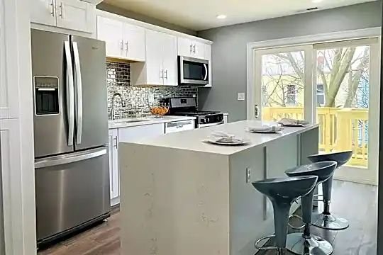 40 Morris St Photo 1