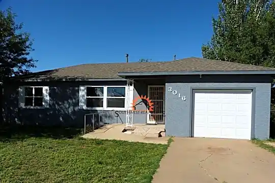 3016 Ross St Photo 1