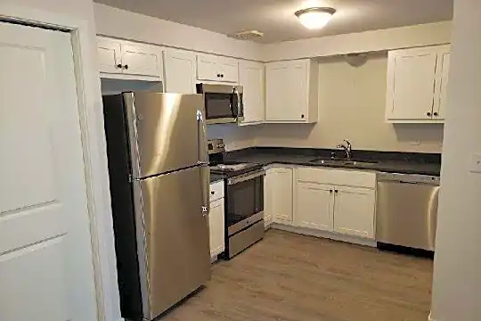 S85W18710 Jean Dr Photo 1