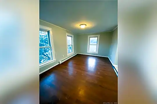 217 N Main St #4 Photo 1