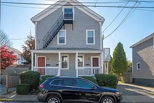 15 Webster St #2 Photo 1
