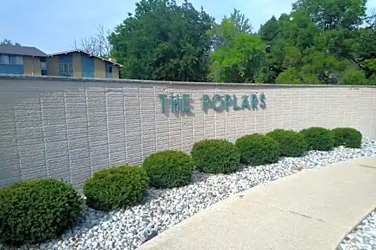 The Poplar Apartments Photo 2