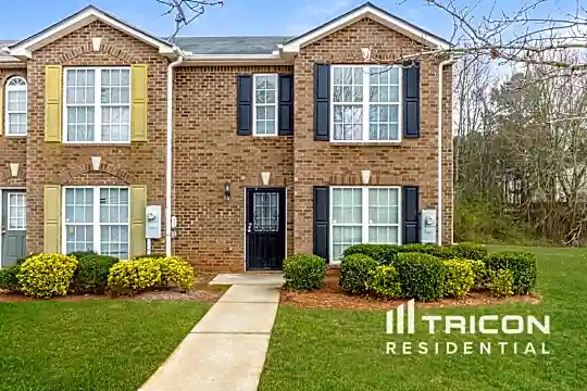 3545 Waldrop Trail Photo 2