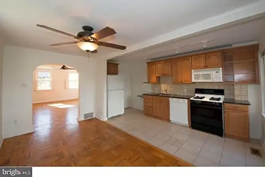 59 Woodale Ave Photo 2