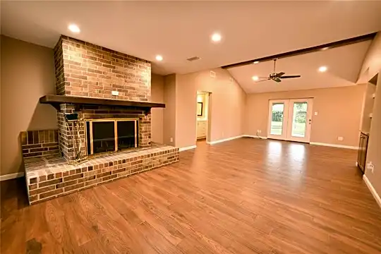 217 Rachael Ln Photo 2