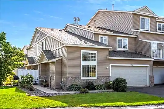 17806 Elm Rd N Photo 1