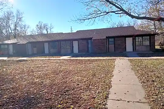 920 Countryside Ln Photo 2