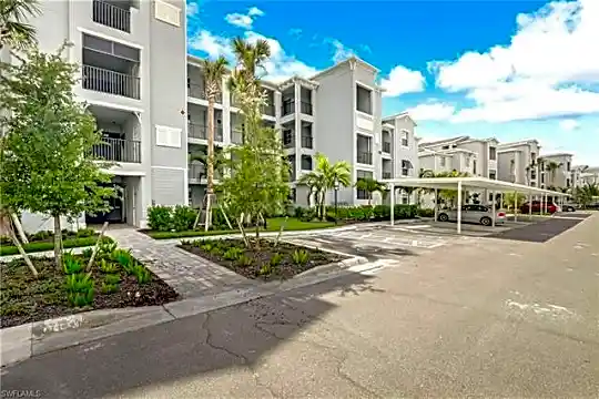 14061 Heritage Landing Blvd #434 Photo 2