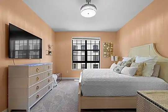 801 S Olive Ave #1515 Photo 1