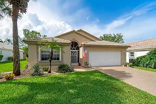 9594 Arbor View Dr N Photo 2