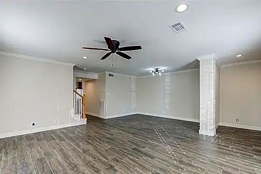 6364 Briar Rose Dr Photo 2
